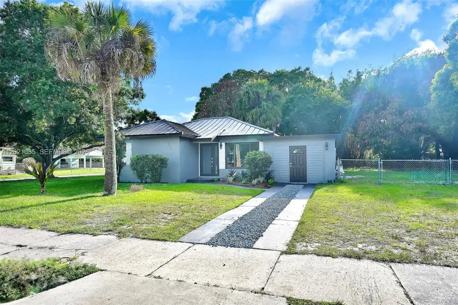 511 S 11th St, Fort Pierce, FL 34950 - #3