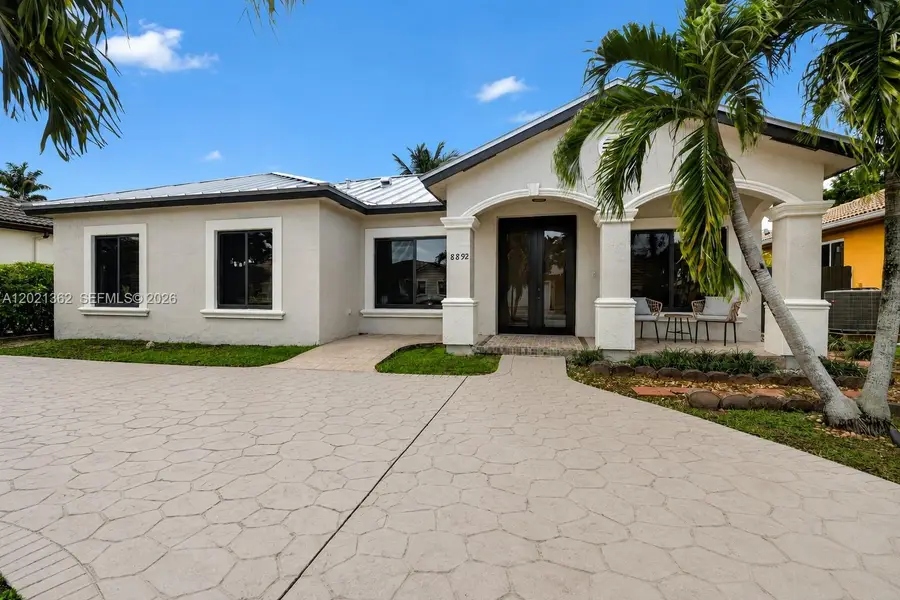 8892 NW 167th St, Miami Lakes, FL 33018 - #3