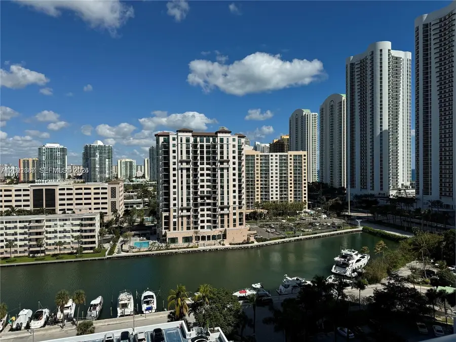 100 Bayview Dr #1428, Sunny Isles Beach, FL 33160 - #2