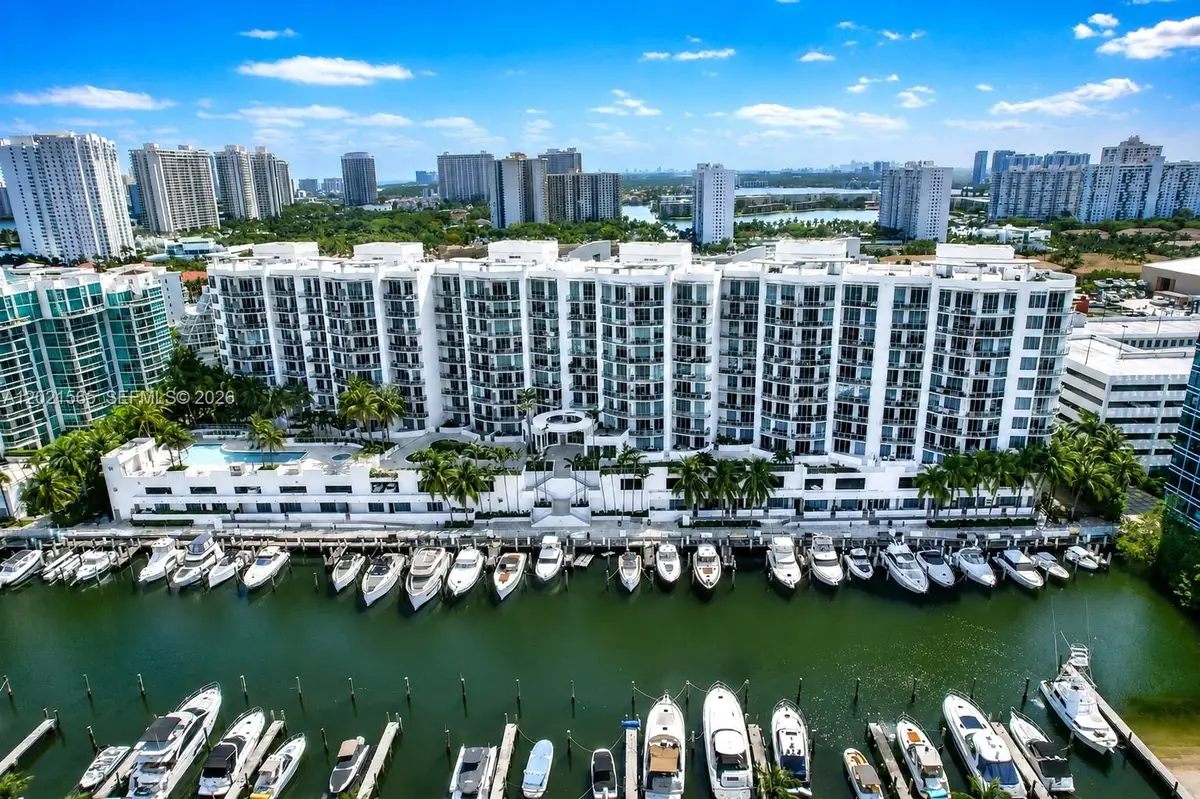 3029 NE 188th St #819, Aventura, FL 33180 - #1