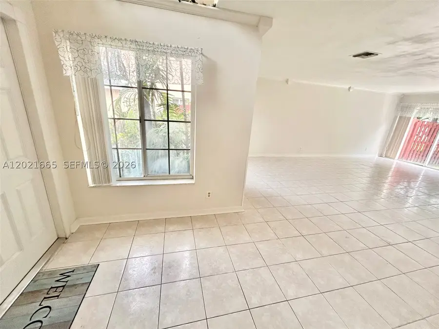 8801 SW 9th Ct, Pembroke Pines, FL 33025 - #3