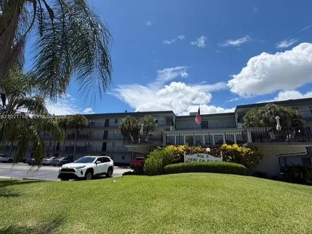 9440 SW 8th St #320, Boca Raton, FL 33428 - #2
