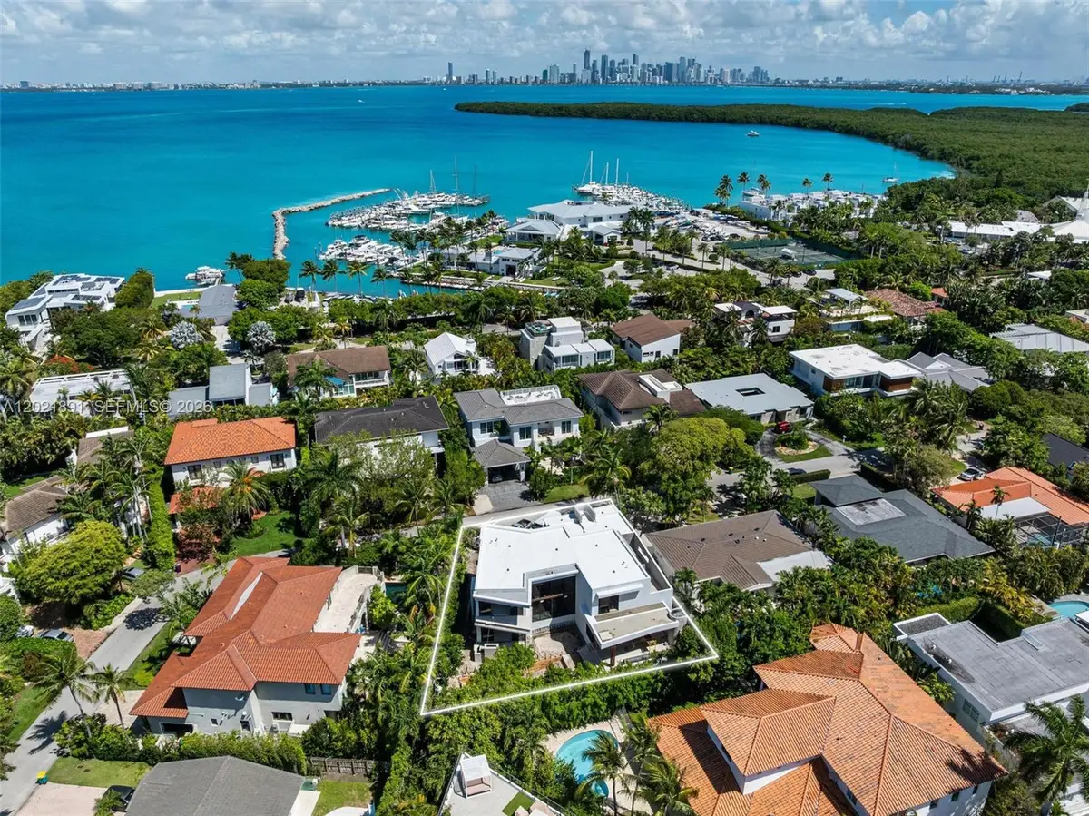 238 Buttonwood Dr, Key Biscayne, FL 33149 - #1
