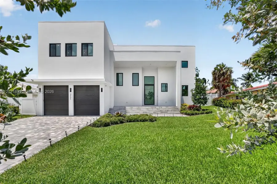 2751 NE 22nd Ct, Pompano Beach, FL 33062 - #3