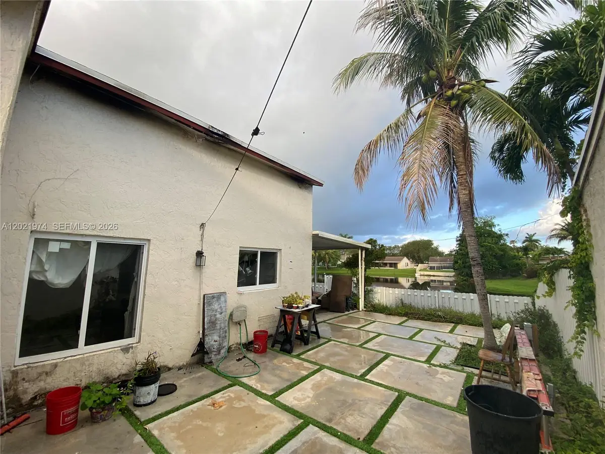 901 Cumberland Ter, Davie, FL 33325 - #1