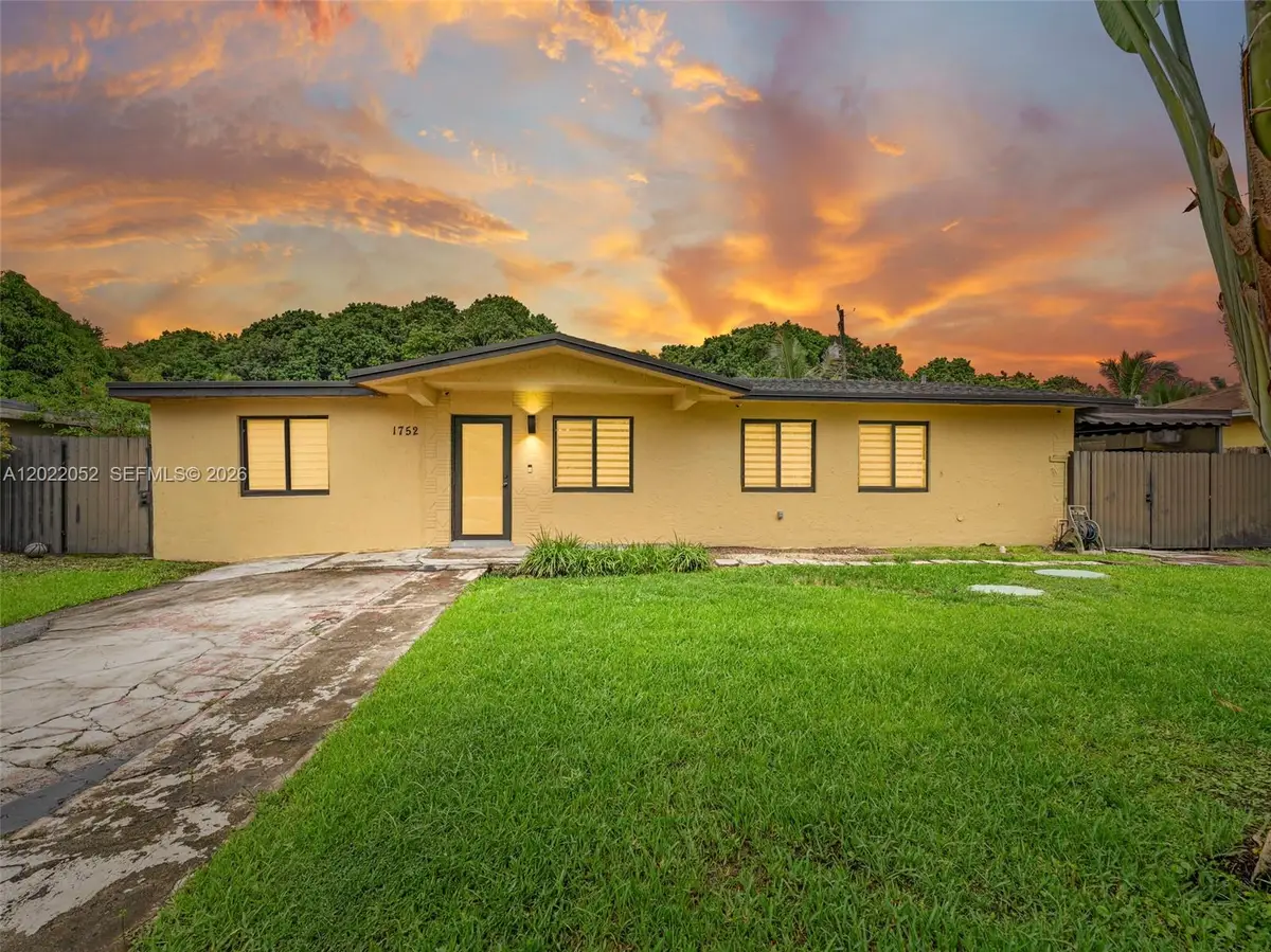 1752 NW 108th St, Miami, FL 33167 - #1