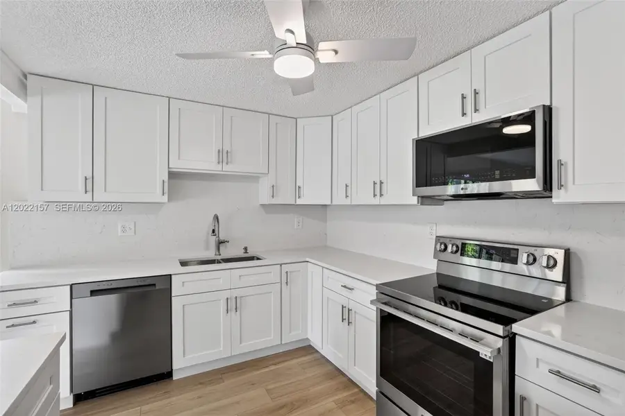 1660 NW 94th Ave, Plantation, FL 33322 - #3