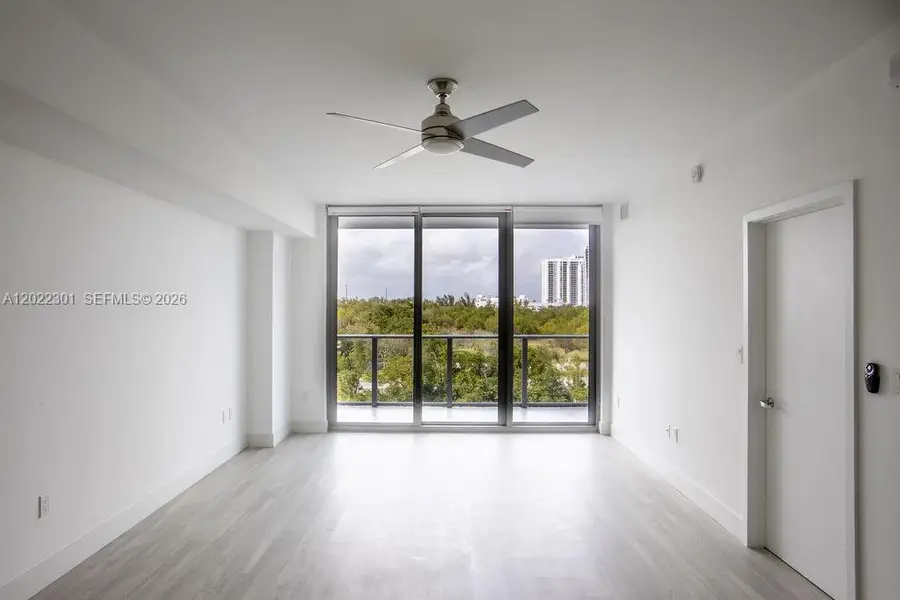 16385 N Biscayne Blvd #403, North Miami Beach, FL 33160 - #2