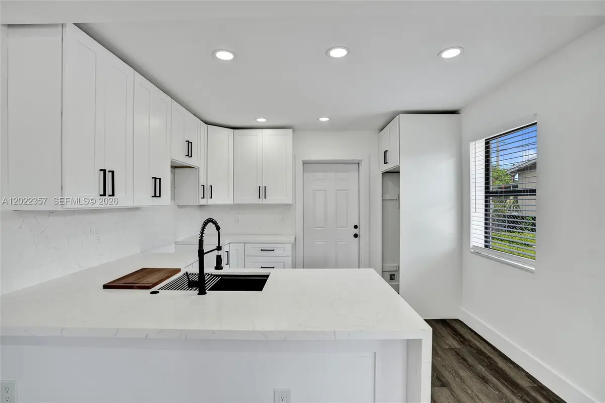 733 NW 15th Ter, Fort Lauderdale, FL 33311 - #1