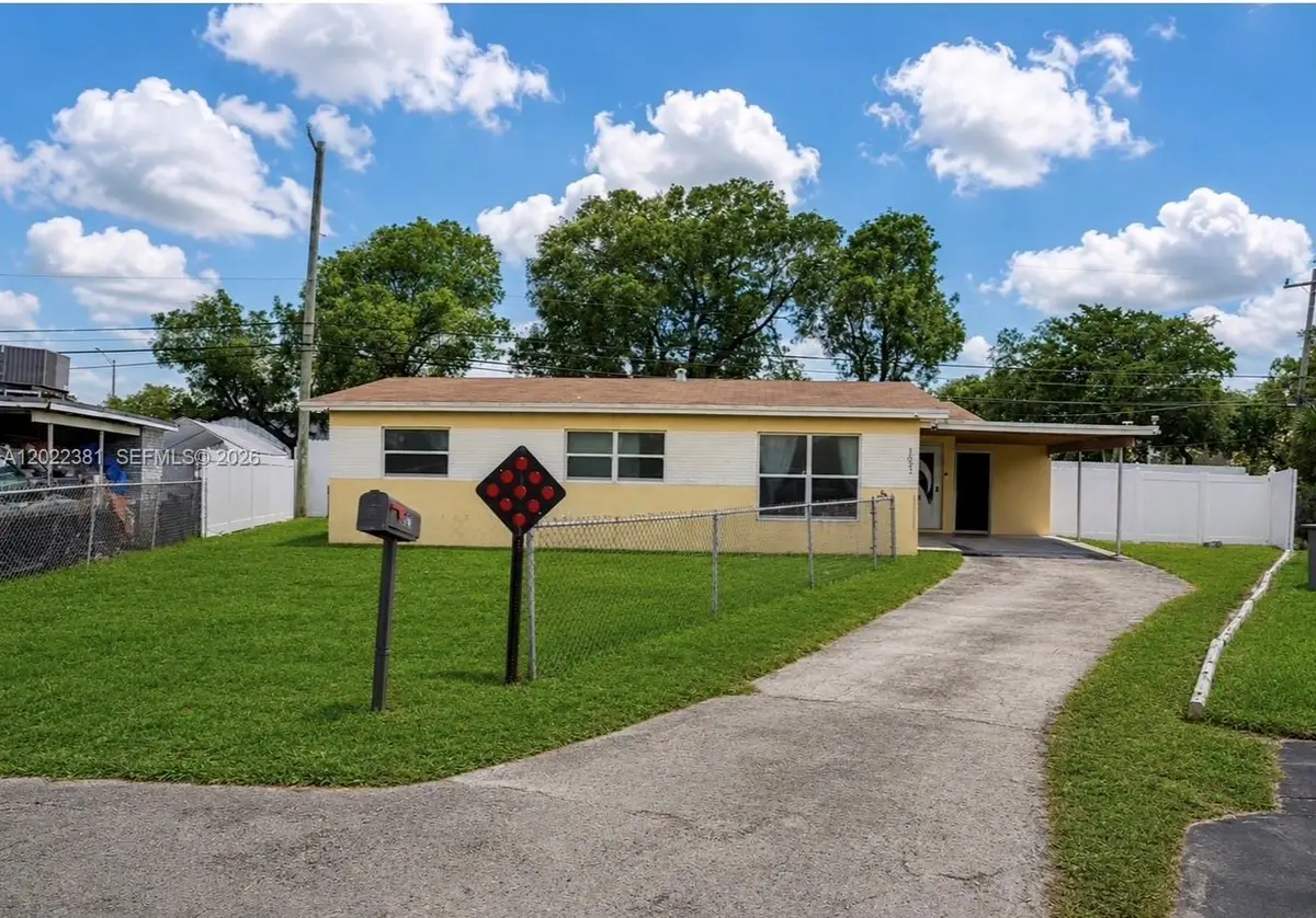 1021 NW 23rd Rd, Fort Lauderdale, FL 33311 - #1