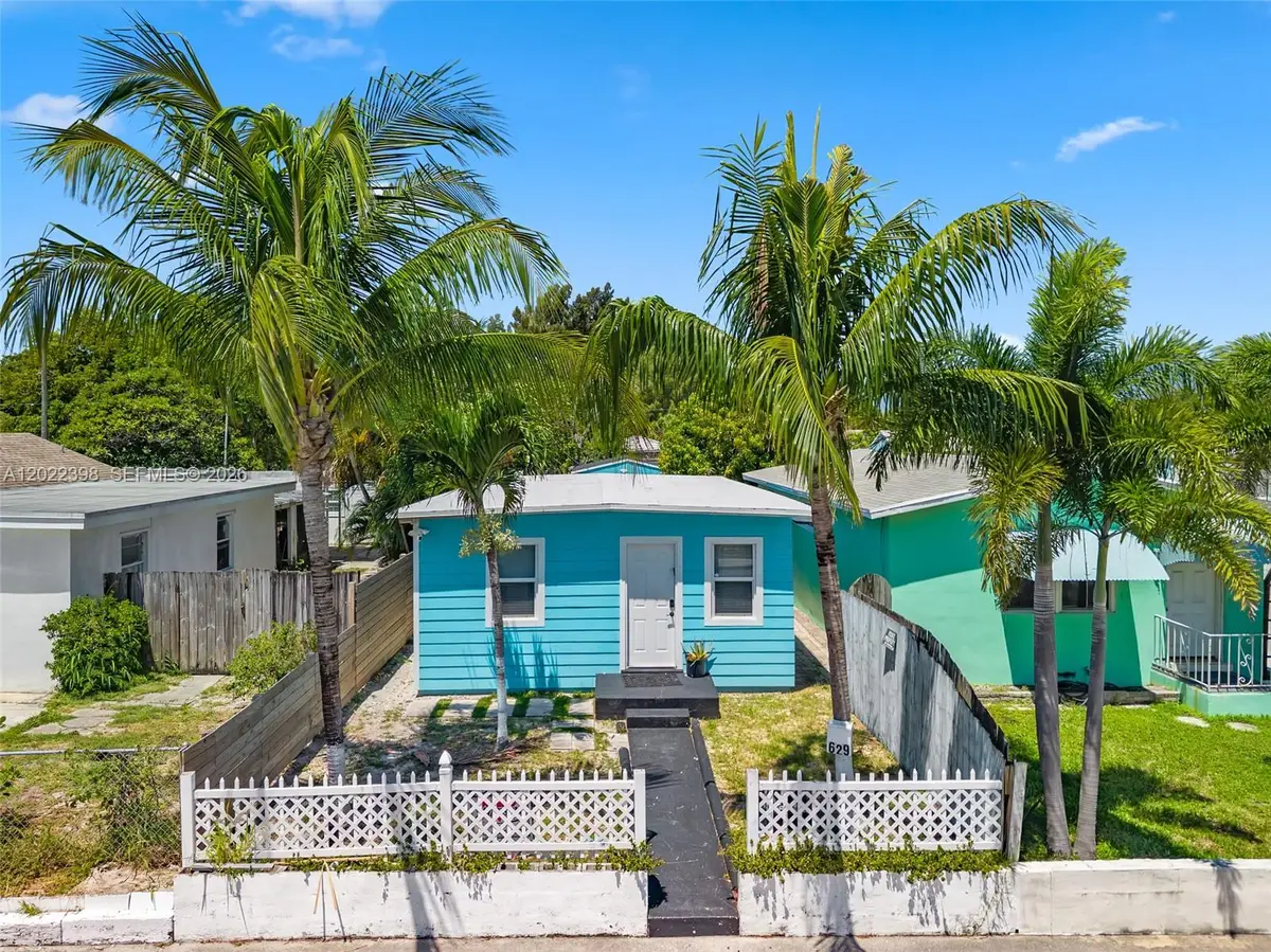 629 N F St, Lake Worth, FL 33460 - #1