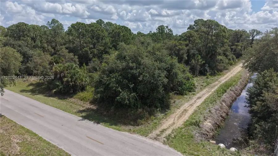 375 S Mayoral St, Clewiston, FL 33440 - #3