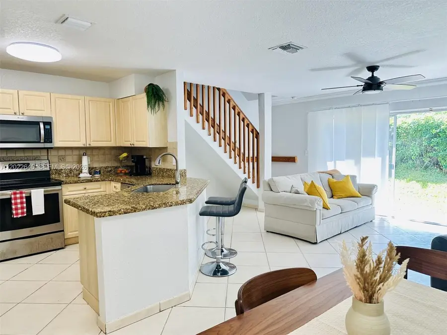 8952 NW 38th Dr., Coral Springs, FL 33065 - #2