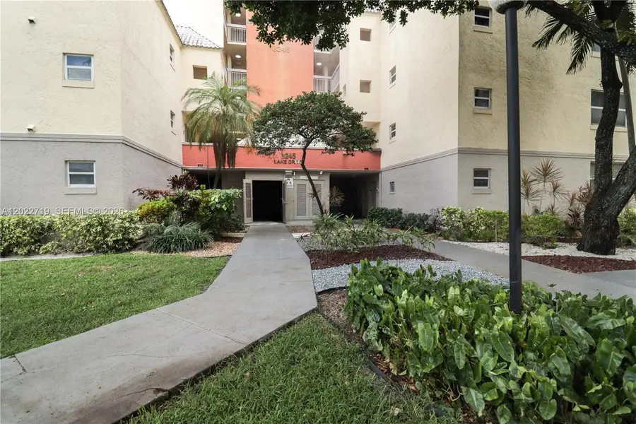 8245 Lake Dr #405, Doral, FL 33166 - #2