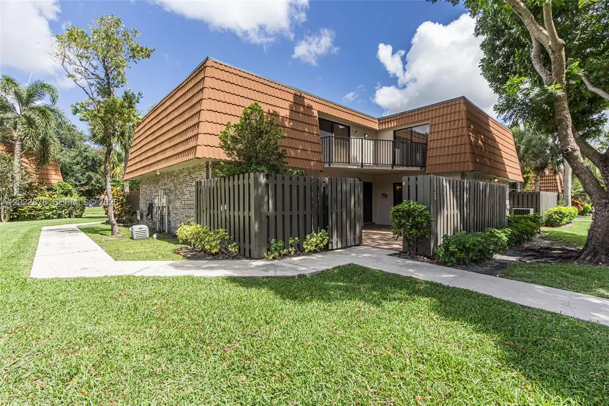 1530 W Harmony Lake Cir, Davie, FL 33324 - #1