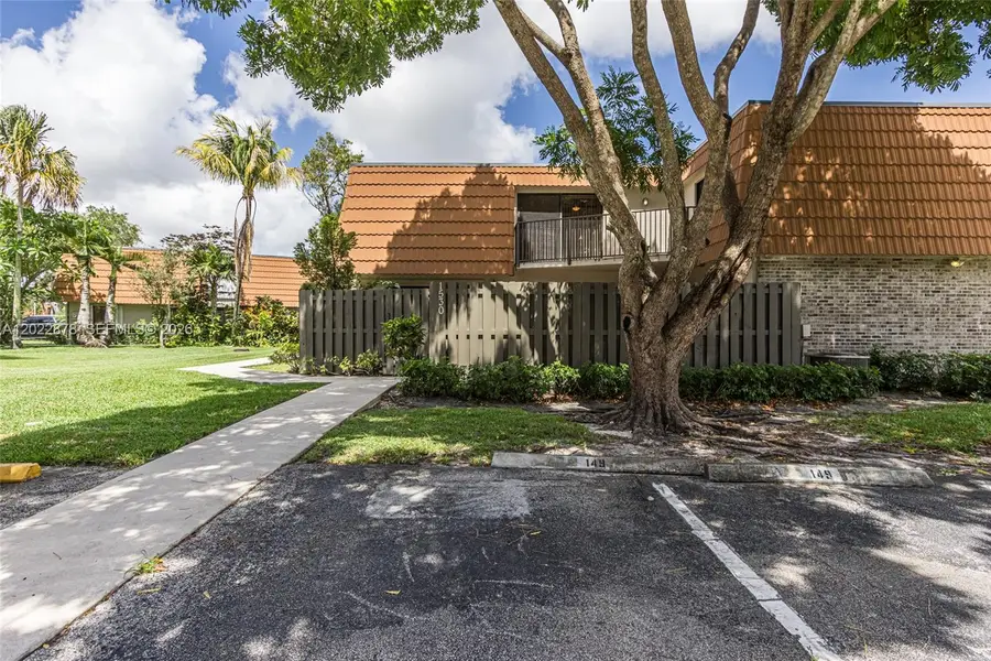 1530 W Harmony Lake Cir, Davie, FL 33324 - #2