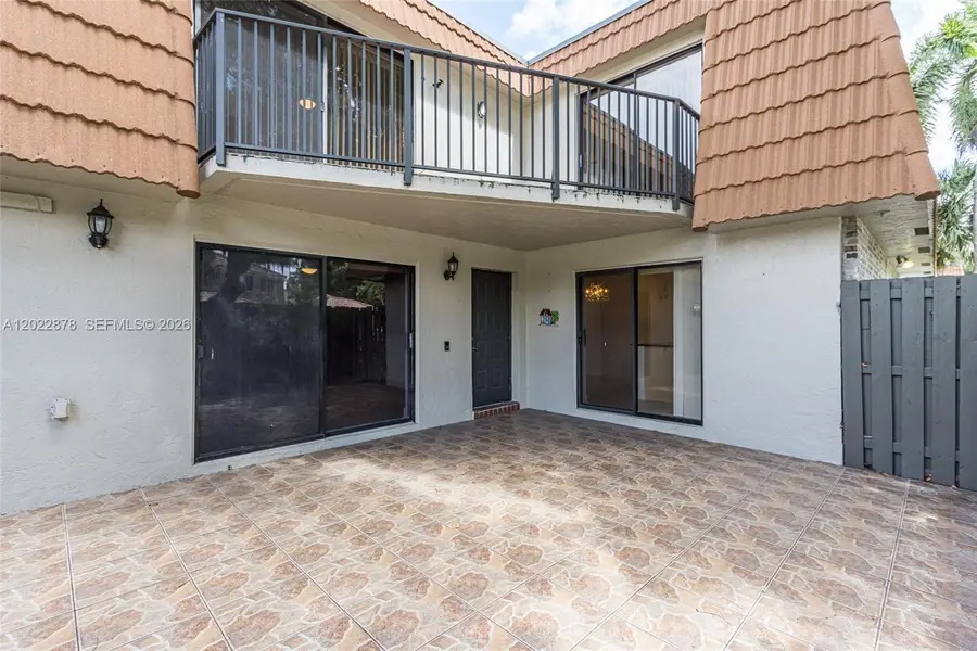 1530 W Harmony Lake Cir, Davie, FL 33324 - #3