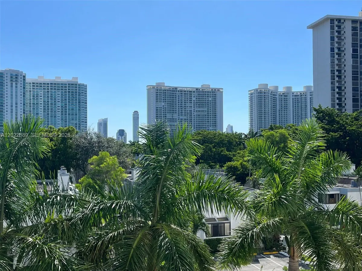 2851 NE 183rd St #405E, Aventura, FL 33160 - #1