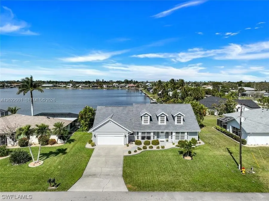 407 SW 37 St, Cape Coral, FL 33914 - #3