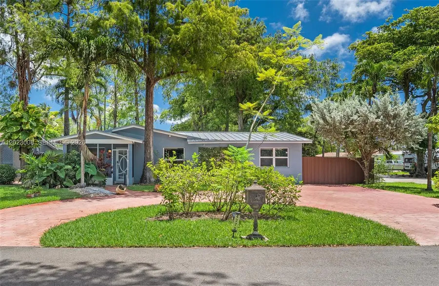 4270 NW 20th Ave, Oakland Park, FL 33309 - #3