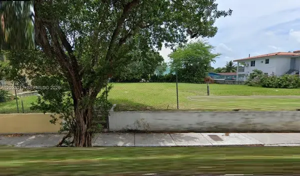 240 SW 7th Ave, Miami, FL 33130