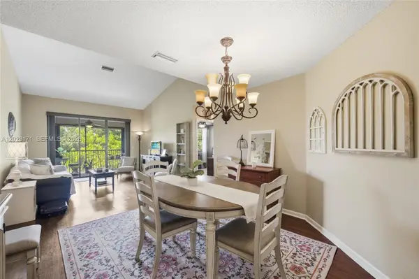 4111 Coral Tree Cir #327, Coconut Creek, FL 33073