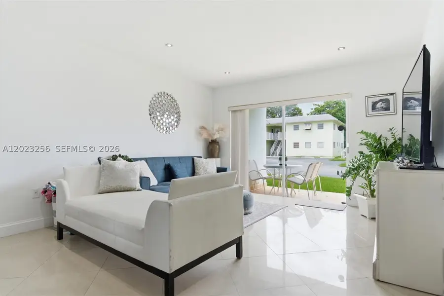 7680 SW 82nd St #H121, Miami, FL 33143 - #2