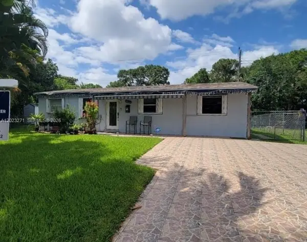 1020 NW 25th Ave, Fort Lauderdale, FL 33311