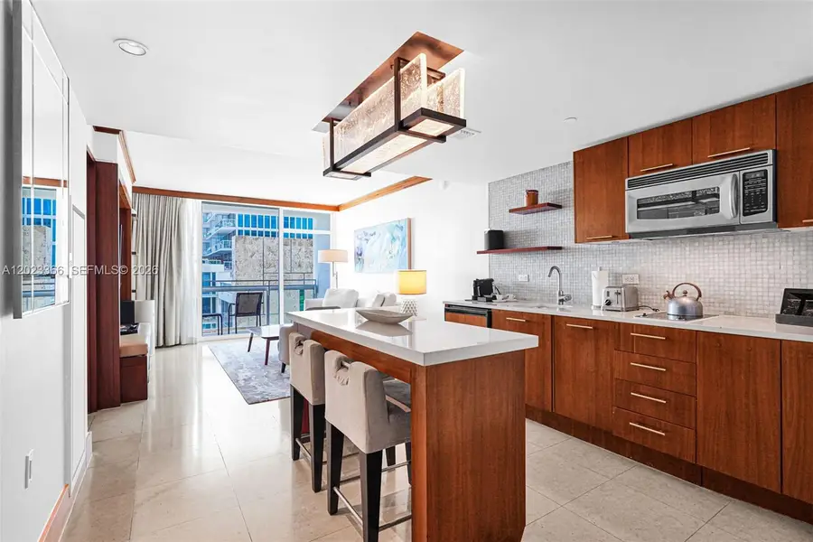 6801 Collins Ave #611 (Door 610), Miami Beach, FL 33141 - #3