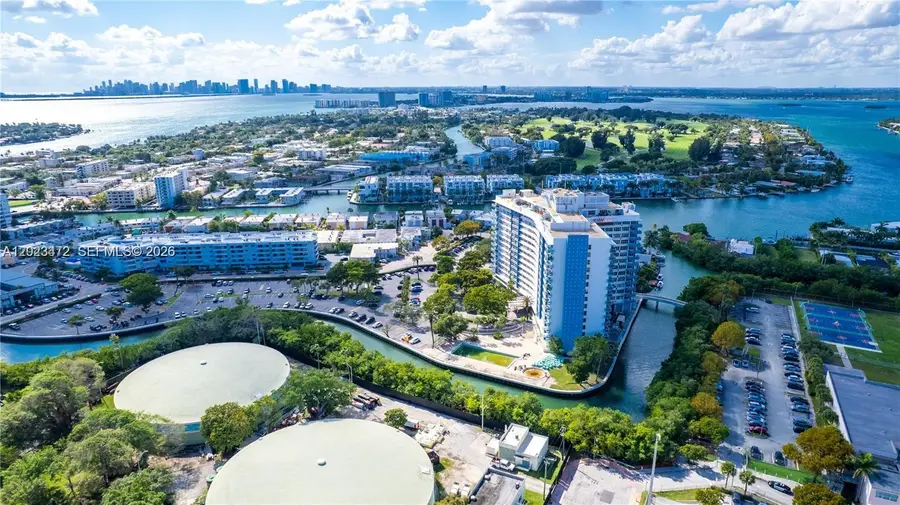 7441 Wayne Ave #14D, Miami Beach, FL 33141 - #3
