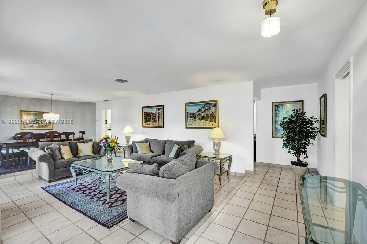 8521 SW 86th Ct, Miami, FL 33143 - #1
