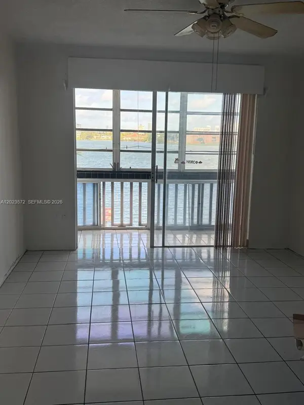 18555 NE 14th Ave #615A, Miami, FL 33179