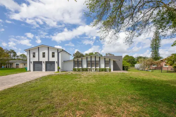 17101 SW 48th St, Southwest Ranches, FL 33331
