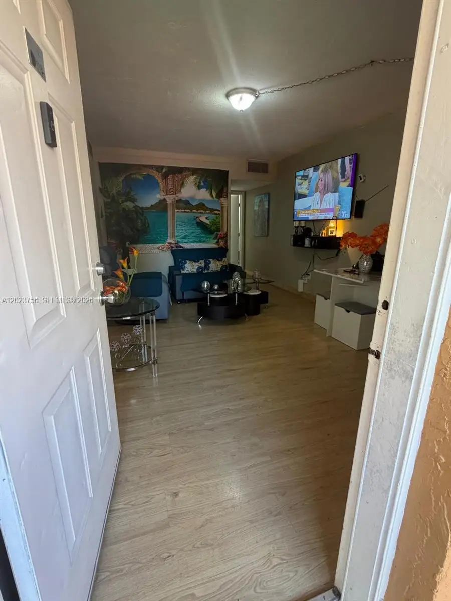 1245 W 24th St #118, Hialeah, FL 33010 - #3