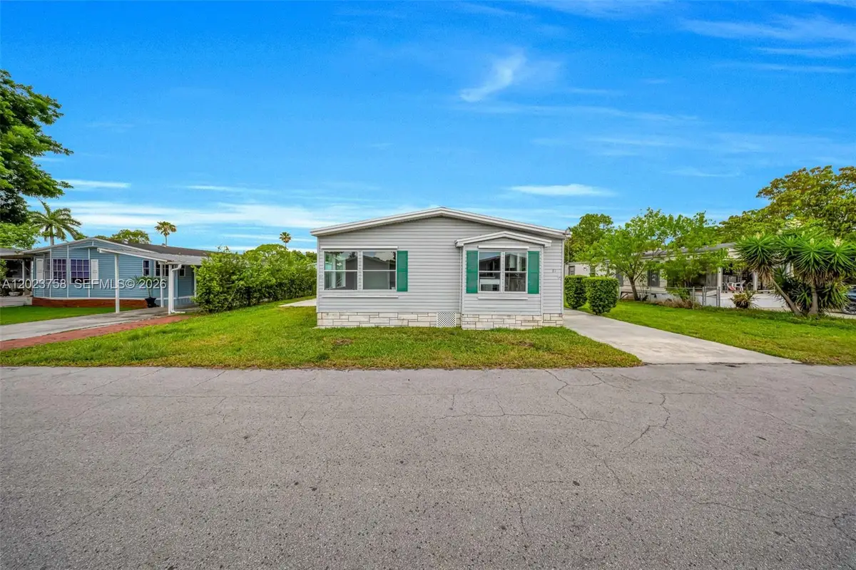 19800 SW 180th Ave Lot 81 Lot 82, Miami, FL 33187 - #1