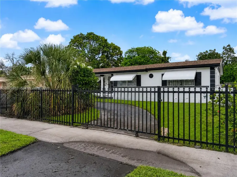 18805 NW 19th Ct, Miami Gardens, FL 33056 - #2