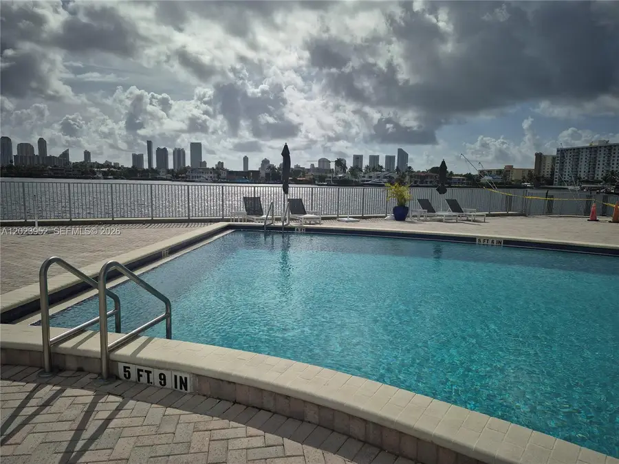 16565 NE 26th Ave #2E, North Miami Beach, FL 33160 - #2