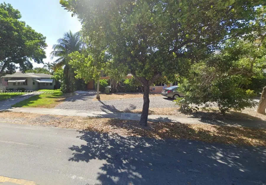1816 Middle River Dr, Fort Lauderdale, FL 33305 - #2