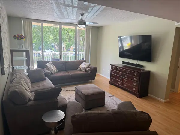 619 E Sheridan St #203, Dania Beach, FL 33004