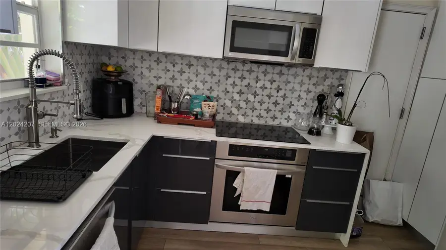 1535 Meridian Ave #6, Miami Beach, FL 33139 - #3