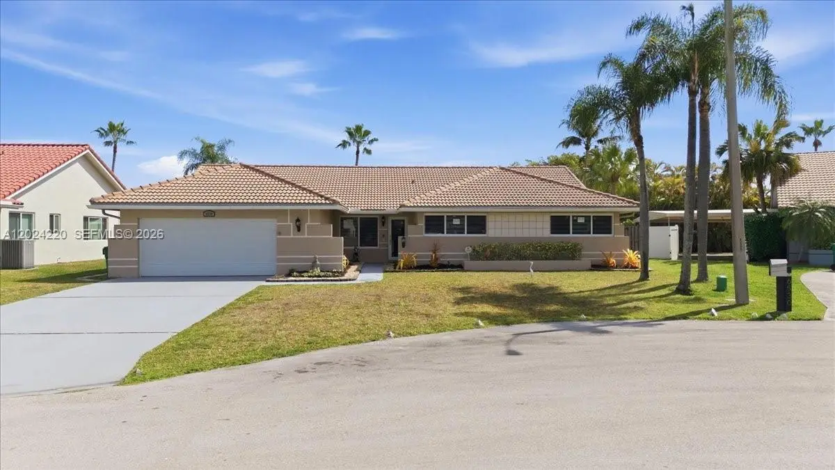 6520 Olde Moat Way, Davie, FL 33331 - #1