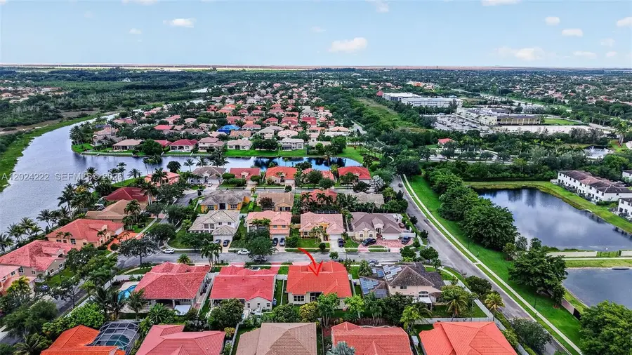 317 SW 185th Ter, Pembroke Pines, FL 33029 - #2