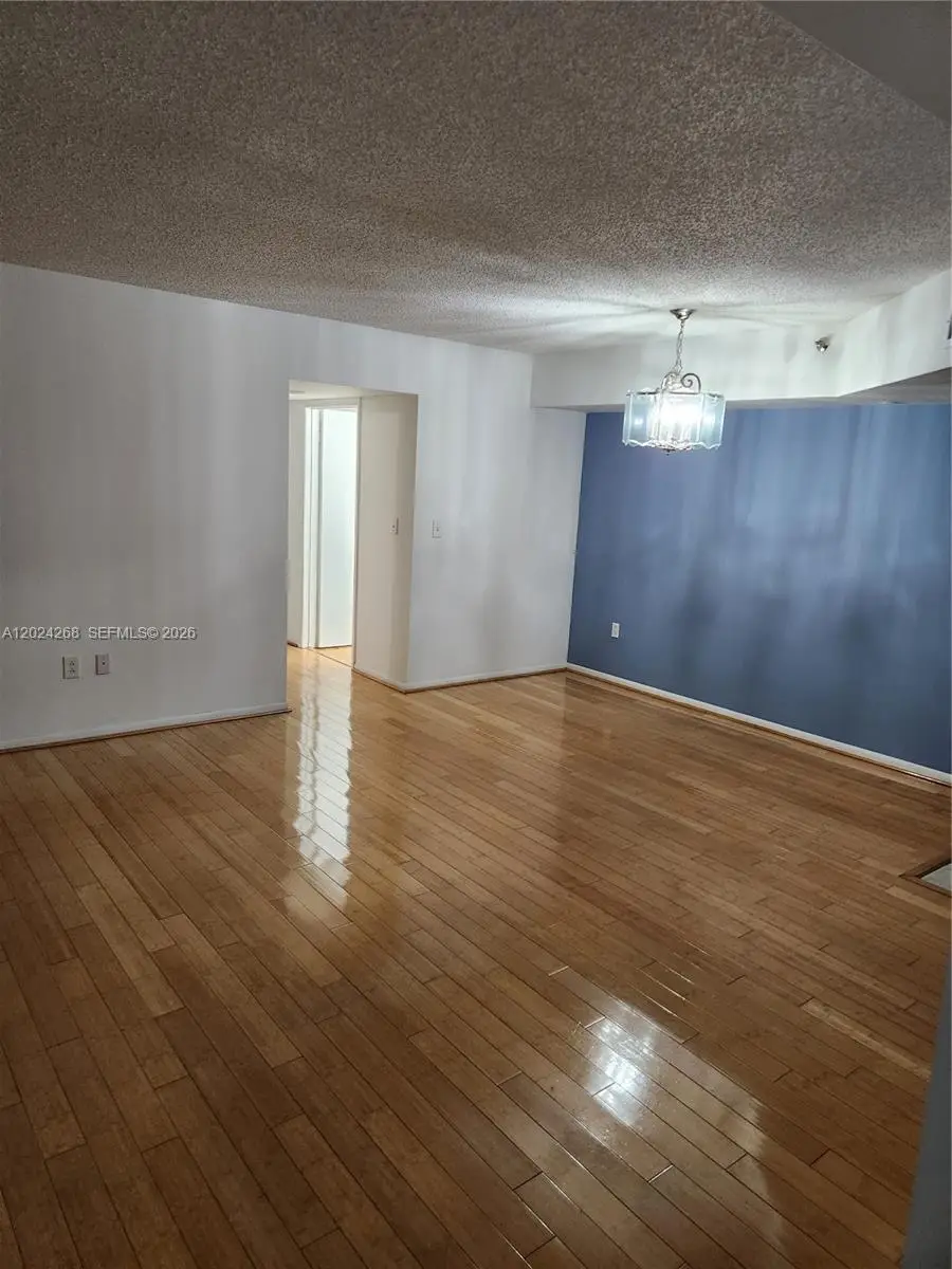 5900 Collins Ave #404, Miami Beach, FL 33140 - #3