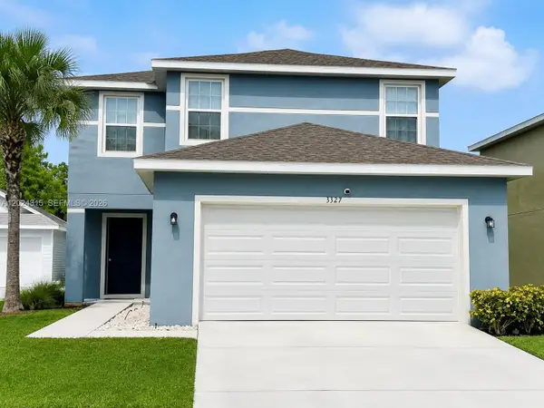 3327 Columbia Square Way, Fort Pierce, FL 34982