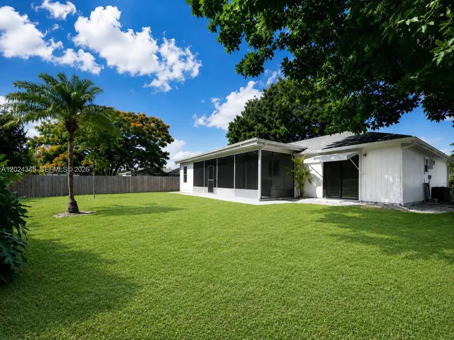 112 SE Vin Rose Cir, Palm Bay, FL 32909 - #2