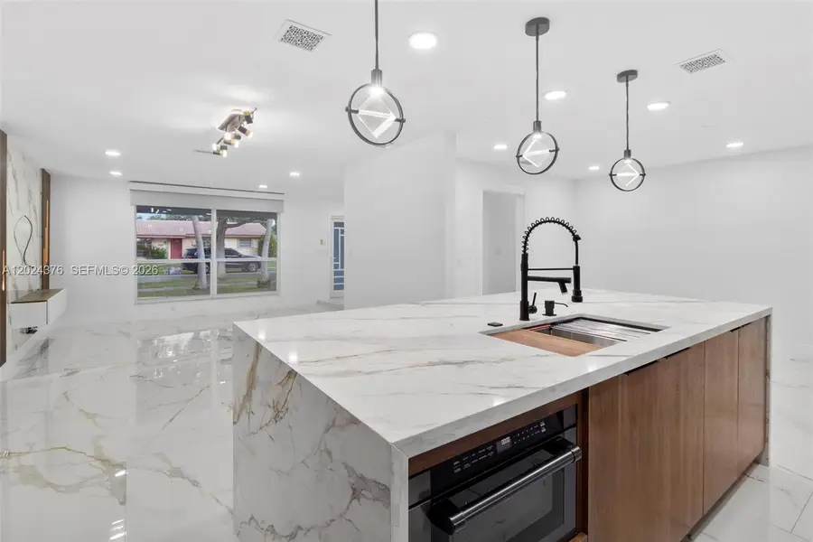 7220 NW 10th Pl, Plantation, FL 33313 - #3