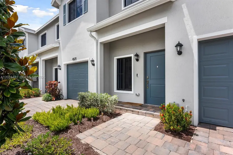 4825 Dillion St, Lake Worth, FL 33463 - #2