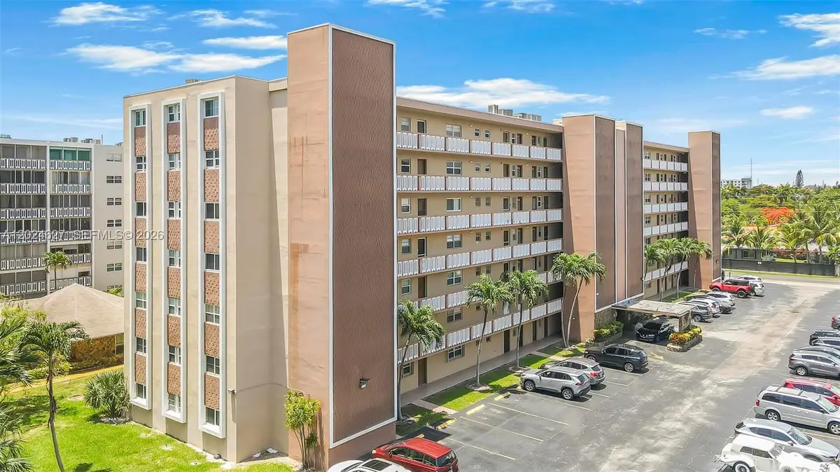500 NE 12th Ave #407, Hallandale Beach, FL 33009 - #1