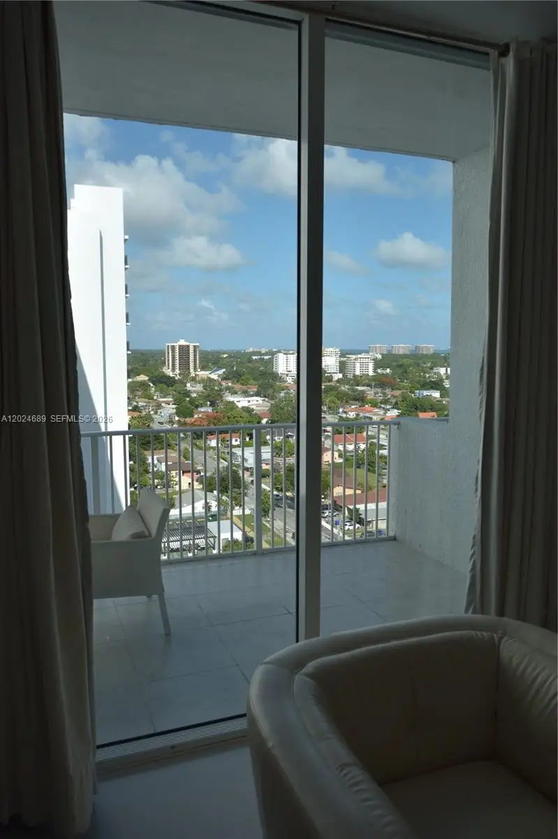 3180 SW 22nd Ter #PH203, Miami, FL 33145 - #3