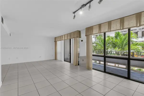 13951 Kendale Lakes Cir #208A, Miami, FL 33183